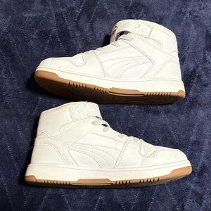 GIRLS' PUMA REBOUND LAYUP SHINE BRIGHT SNEAKERS